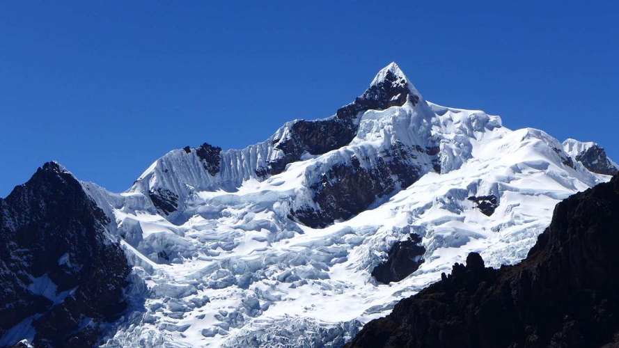 Nevado Sahuasiray (Choque Cruz)