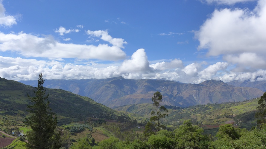 Panorama sur la vallée