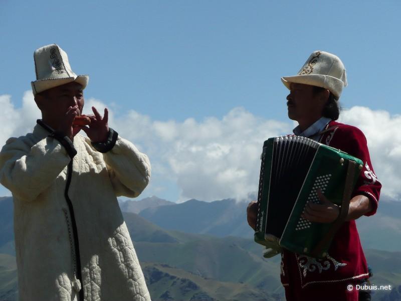 Festival équestre dans les steppes de Sarala Saz