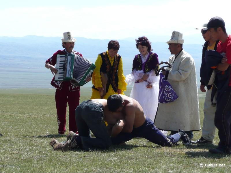 Festival équestre dans les steppes de Sarala Saz